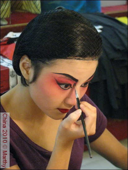 Chengdu - make-up bij voorstelling 